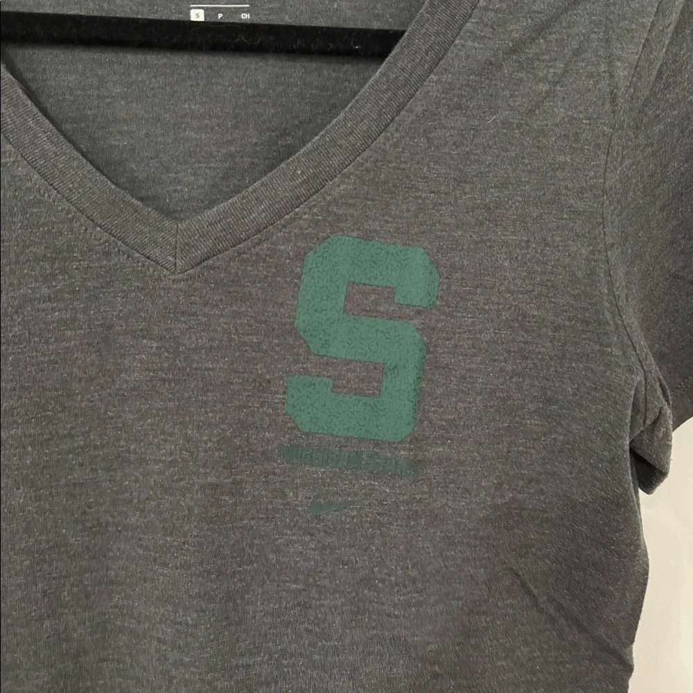 Women’s Michigan State nike t-shirt, Size S